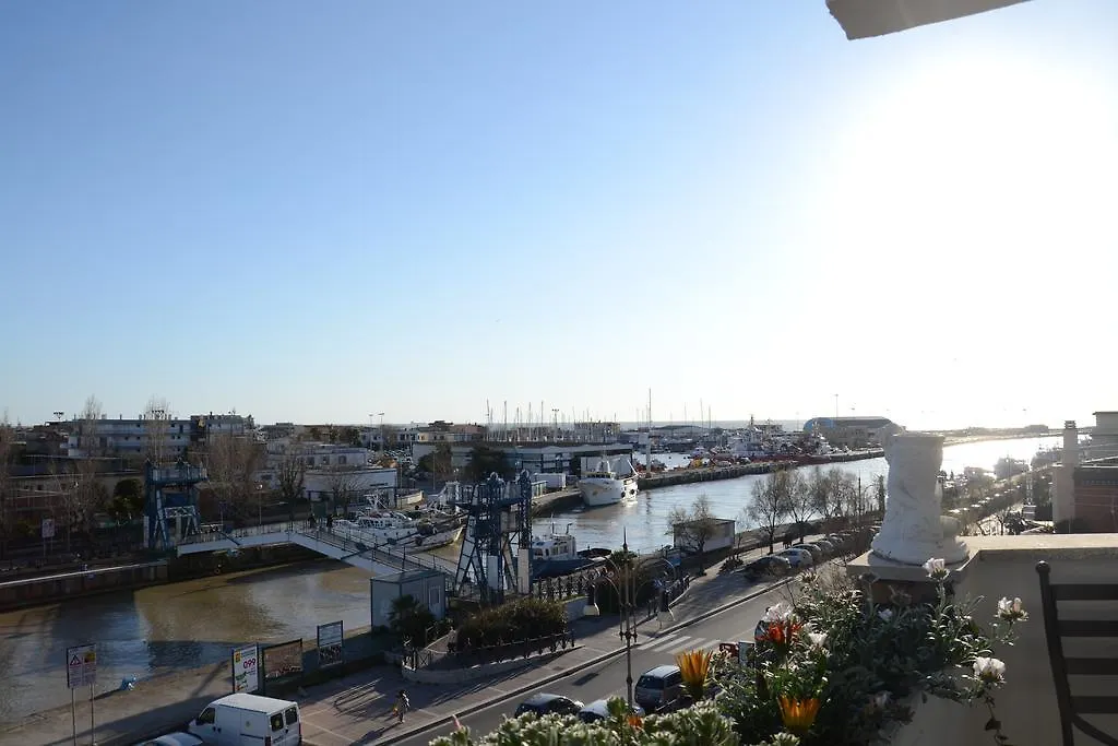 Domus Lina Hotel Fiumicino