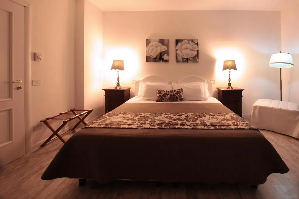 Domus Lina Hotel Fiumicino 2*,