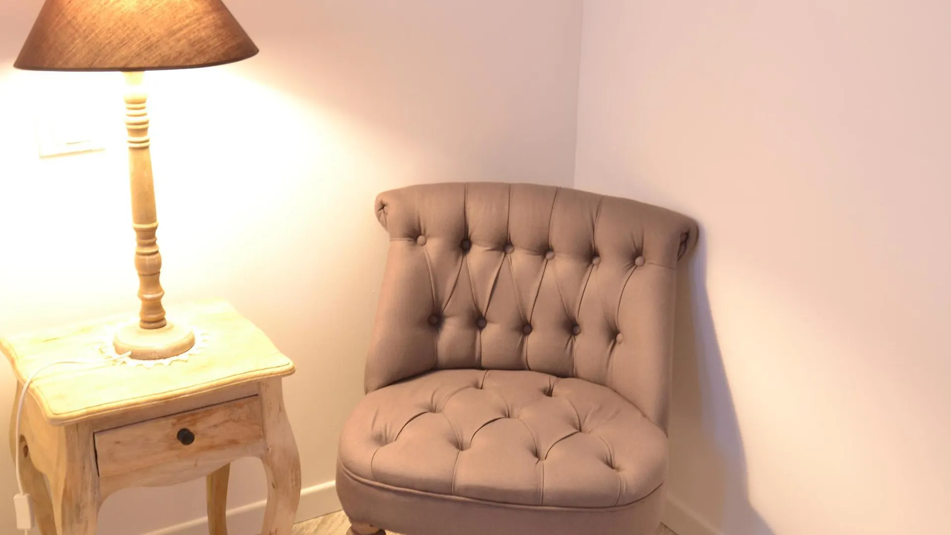 ** Pensionat Domus Lina Hotell Fiumicino Italien