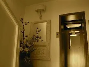 Domus Lina Hotell Fiumicino